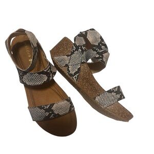 Madden Girl Black and White Sandals with Cork Footbed